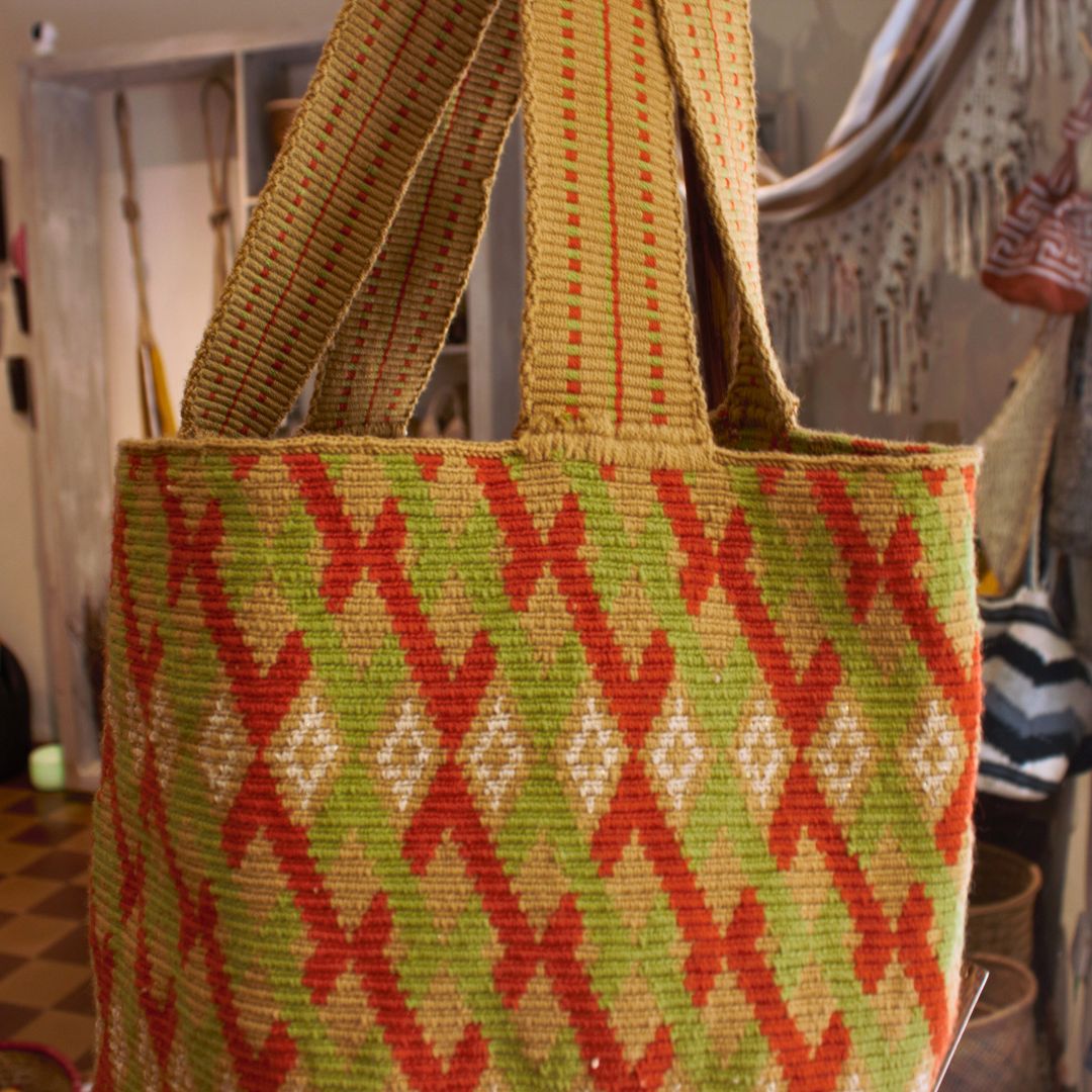 TOTE WAYUU