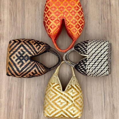 CUATRO TETAS CLUTCH